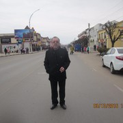 ,   Gray haired, 62 ,   ,   , c 