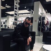  ,  Dimon, 25