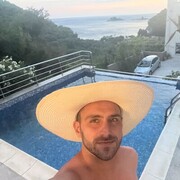  Budva,   Uros, 33 ,   ,   