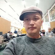  ,  Zuhriddin, 29
