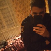  ,  Anton, 22