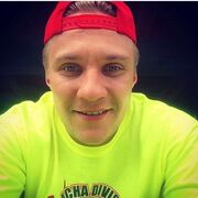  ,   Artem, 32 ,   ,   , c 