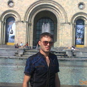  ,  Artur, 35