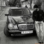  ,  Grigor, 33