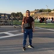  ,  Armen, 25