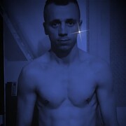  ,  Dokker, 33
