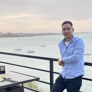  ,  Aman, 28