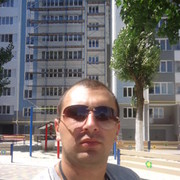  ,  Andriy, 32