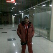  ,   Ernesto, 38 ,  