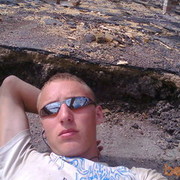  ,  Aleks, 32