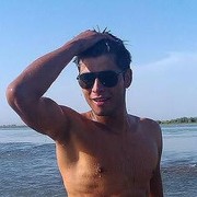  ,  Giliermo, 33