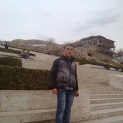  ,  Arkadi, 39