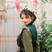 ���������� �����������, Elli