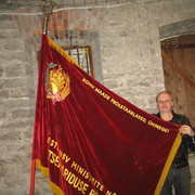  ,   Artur, 65 ,  