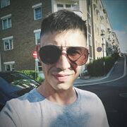  ,  Ruslan, 33