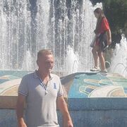  ,   Tigran, 58 ,   ,   