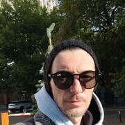   ,   Dennis, 44 ,     