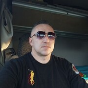  ,  Vova, 39