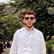 ,  Artur, 25