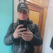  ,  Jaxongir, 31