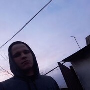  ,  Egor, 25
