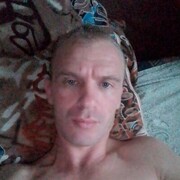  ,  Dominic, 39