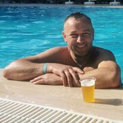  ,   Dezaviu, 49 ,  