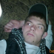  ,   Artem, 32 ,   