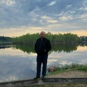  ,  Maksim, 42