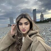 New York City,   Yasina, 28 ,   ,   