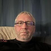  ,  Aleks, 52
