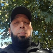  ,  Miro, 50