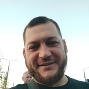  ,  Artur, 35
