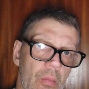  ,   Serge, 46 ,   ,   