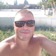  ,  Andrey, 40