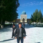  ,   Uli, 41 ,  
