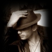  ,   Alex, 39 ,   