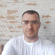  ,  Pawel, 48