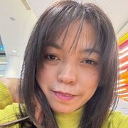  ,   Elle, 40 ,   c 