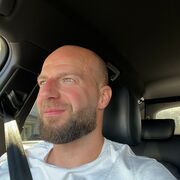  ,   Steve , 44 ,   ,   