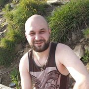  ,   Maxim, 33 ,   ,   , c 