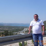  ,   Urik, 52 ,     , c 