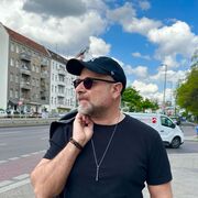 ,  Kerem Bikmaz, 58