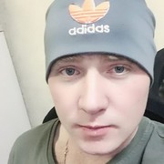  ,  Adrian, 28