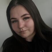  ,  Valeria, 23