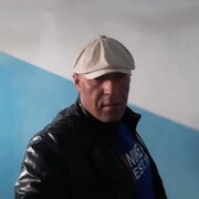  ,   Artur, 44 ,   ,   