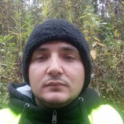  ,   Eugenio, 32 ,   ,   
