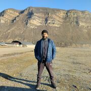  ,   Dzhoni, 39 ,   ,   