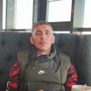  ,  Johnni, 37