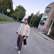  ,  Ali, 25